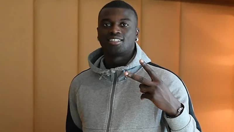 الأهلي يضم نيانج إلى قائمة مواجهة العين