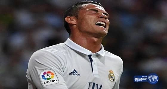 إحصائية مخزية لرونالدو في الموسم الحالي.. حارس البارسا يتفوق عليه