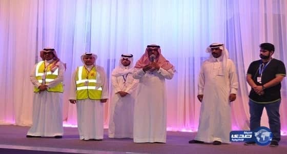 ⁠⁠⁠برعاية من بنك البلاد مهرجان أبها للتسوق يستضيف أبناء وأسر الشهداء