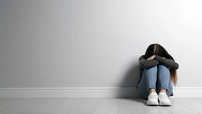 ماذا تفعل إذا لاحظت أن أولادك يميلون للعزلة؟.. مستشار أسري يجيب