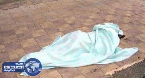 الشرطة تنقذ أربعيني من براثن امرأة و4 رجال