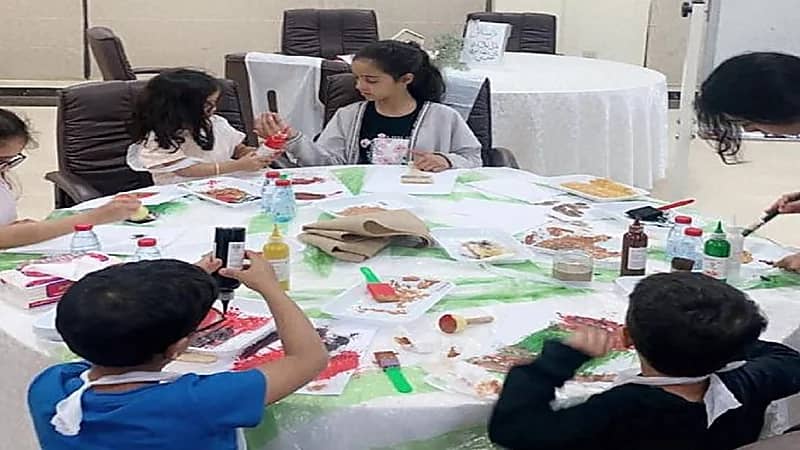 بالفيديو .. موظفة سابقة في "فيسبوك" تكشف فضائح جديدة عن انتهاكات الشركة