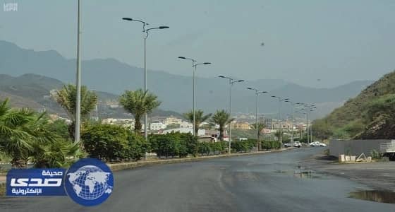 هطول أمطار متوسطة على رجال ألمع