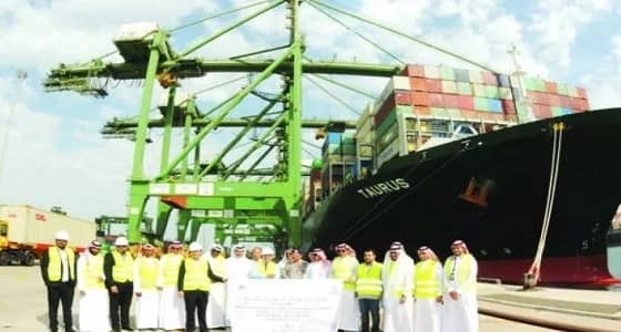 بالفيديو.. انهيار سقف روضة تضم 100 طفل بـ " الحلوة "