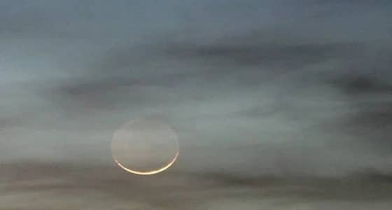 علماء فلك يكشفون سبب استحالة رؤية الهلال اليوم.. والمحكمة العليا: رمضان الاثنين