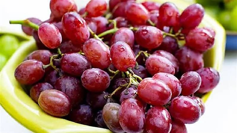 إنقاذ طفل توقف قلبه بسبب حبة عنب في حفر الباطن