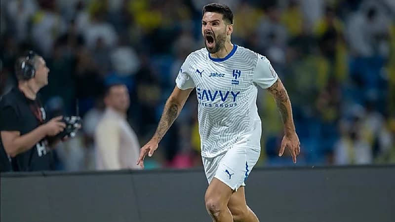 تأكد غياب ميتروفيتش أمام الرياض