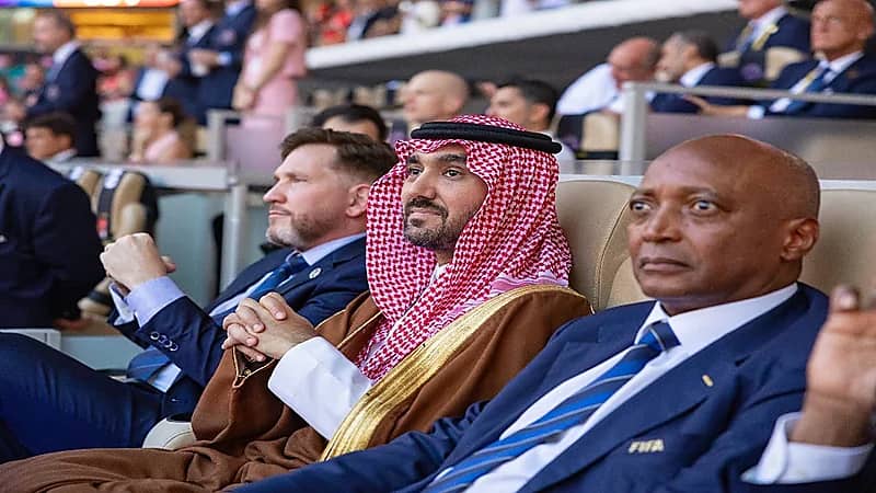 وزير الرياضة يشهد المباراة الافتتاحية لبطولة كأس العالم للأندية.. صور