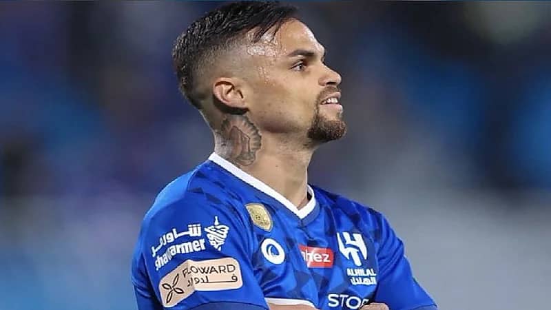 ناد بروشن يقترب من التعاقد مع ميشيل