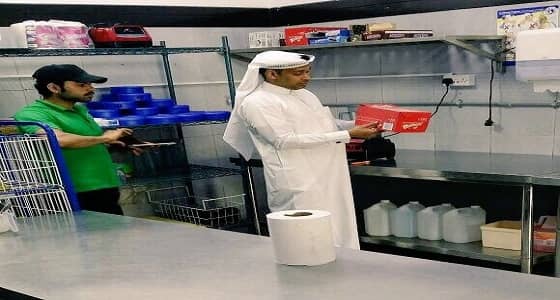 أكثر من 81 ألف ريال غرامات على المحلات المخالفة في تاروت