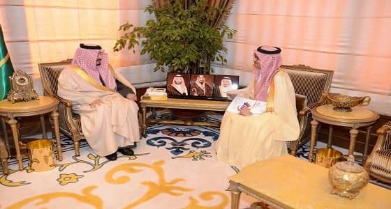 أمير عسير يستقبل الدكتور السنيدي