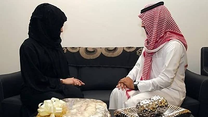 أين ستذهب في شهر العسل.. أغرب أسئلة الشوفة الشرعية