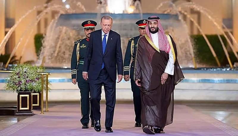 ولي العهد يستقبل الرئيس التركي ويعقدان جلسة مباحثات رسمية .. صور
