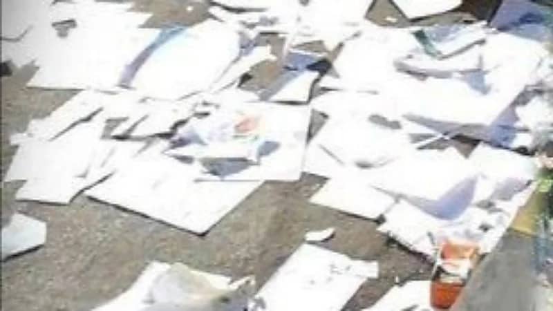 أفغانستان.. طلاب يمزقون أوراق الامتحانات اعتراضاً على قرار حظر التعليم الجامعي للفتيات