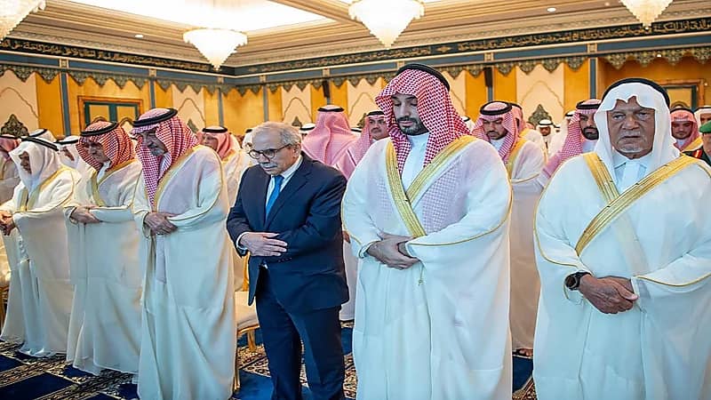 صلاة عيد الفطر من الحرمين الشريفين.. فيديو وصور