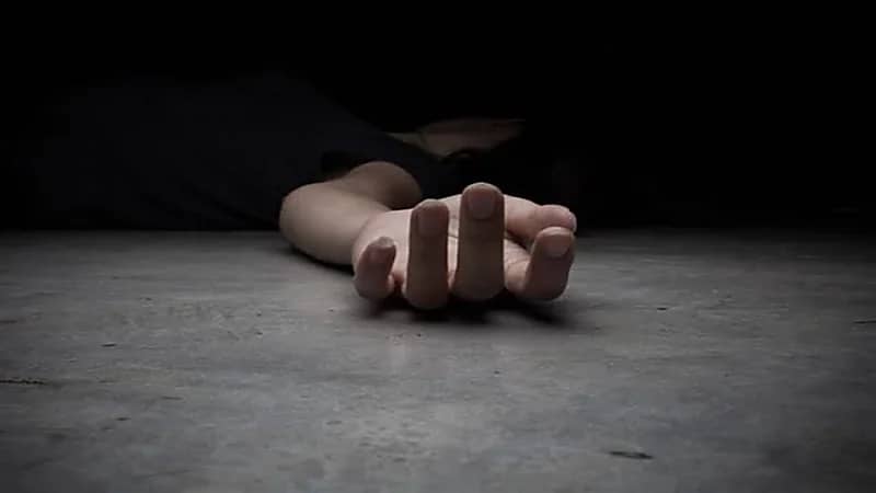 أم تزعم تواصلها مع ابنتها المقتولة بعد موتها