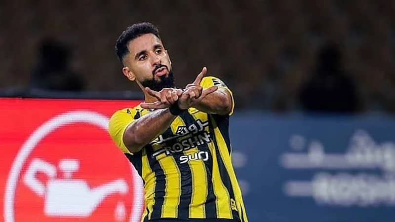 الشهري يستكمل برنامجه العلاجي في عيادة الاتحاد