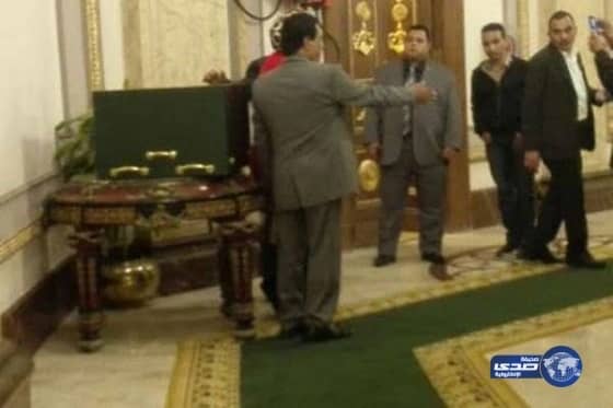 رسمياً.." آيفون 7" ضد المياه وبدون سماعات سلكية