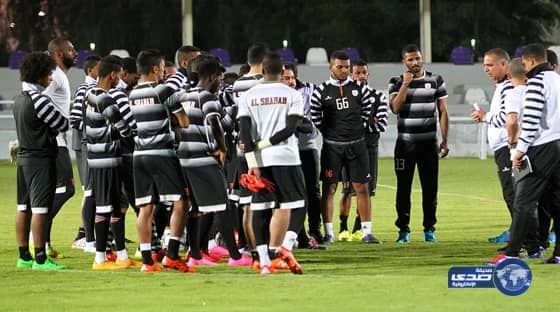 السيطرة على حريق بمستودعيْن جنوب جدة