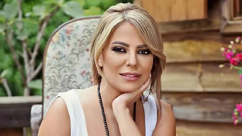 ليليا الأطرش تثير غضب الجمهور بسبب ألفاظها النابية في بث مباشر