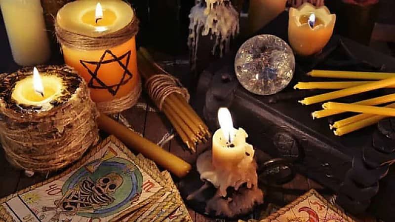 دجال يقتل امرأة خلال جلسة إخراج من جسدها