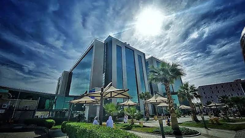 مدينة الملك سعود الطبية توفر وظائف تقنية وصحية شاغرة