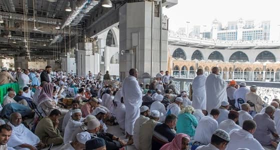 إمام الحرم: المبتلى بالمصائب يجب أن يؤمن بموعود الله ليرث الطمأنينة