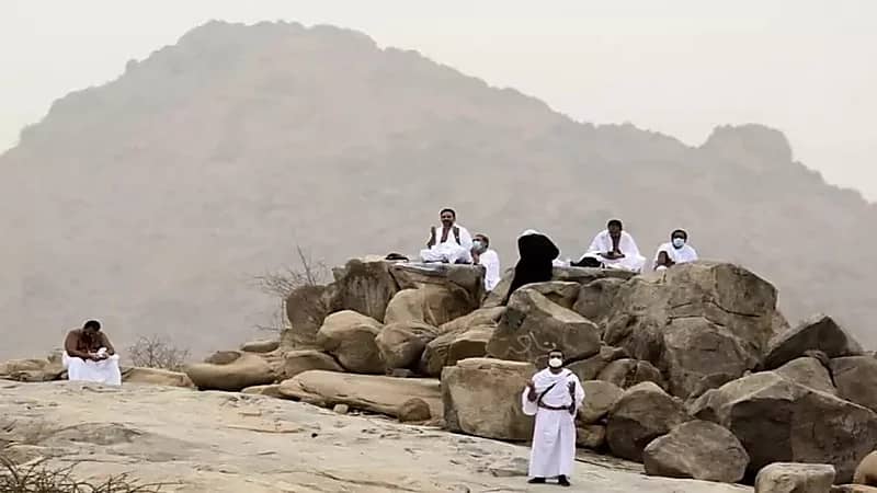 "الحج والعمرة" : تفويج الحجاج إلى صعيد عرفات تم بسلاسة كبيرة