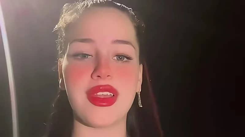 قرار عاجل بشأن راقصة شهيرة متهمة بنشر محتوى خادش للحياء