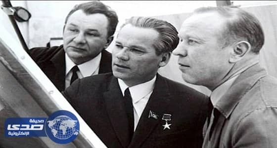 " مخترع الكلاشينكوف " .. يهوى الشعر ولم يكمل تعليمه