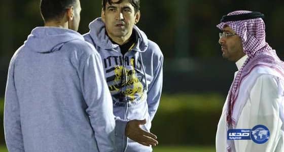 الجمال السائبة تزعج مرتادي طريق قنونا