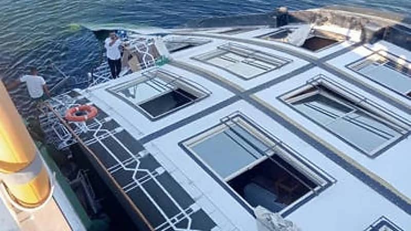 لحظة غرق مركب سياحي بالنيل ..فيديو