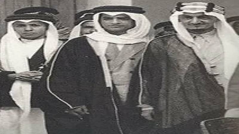 صورة نادرة تجمع ثلاثة من ملوك ‎المملكة