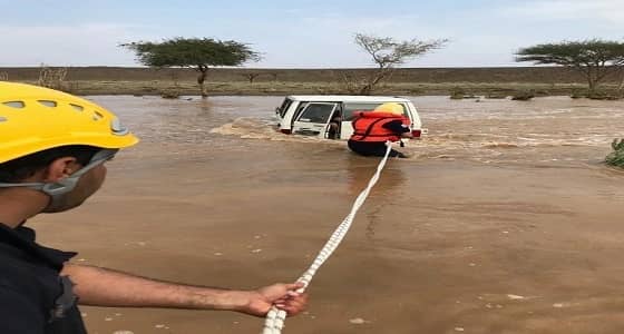 " مدني المدينة " يتلقى 60 بلاغًا باحتجازات نتيجة الحالة المطرية التي شهدتها المنطقة