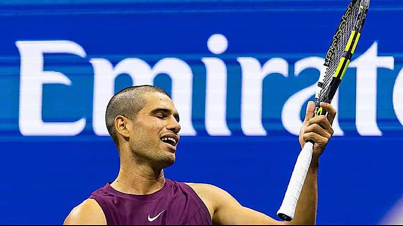 ألكاراز يكشف عن سبب غريب وراء ظهوره بقصة شعره الجديدة