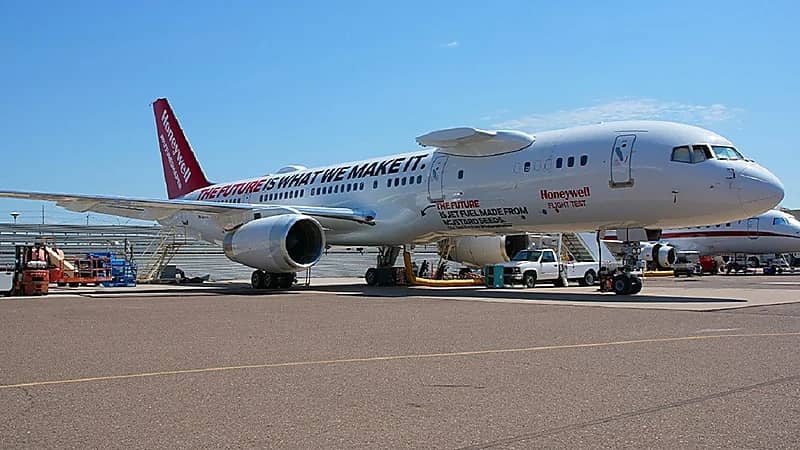 شركة "وهج" السعودية تصنع قطع غيار الطيران لـ "هانيويل ايروسبيس"