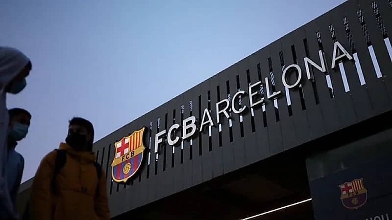 برشلونة يعلن تأجيل العودة إلى ملعب كامب نو لأستمرار أعمال التوسيع