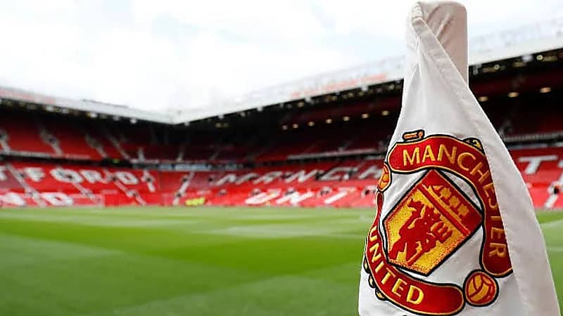 مستثمرون عرب يرغبون في شراء مانشستر يونايتد