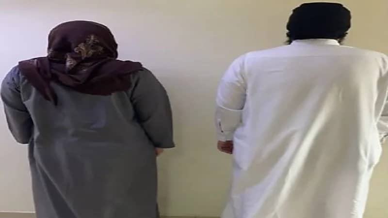 ضبط شخصين اعتديا بالضرب على موظف في مركز تجاري بالرياض 