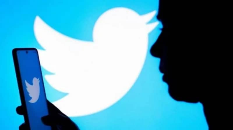 تويتر يطلق تعديلًا طريفًا بخاصية سحب الأخبار