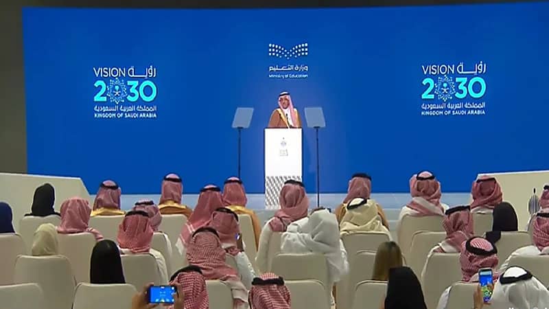 إطلاق مشروع ابتعاث الإعلام لتأهيل الطلاب لسوق العمل .. فيديو