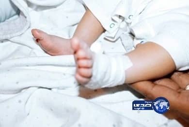مستشفى خاص بالمدينة ينسى إبرة في قدم رضيع لـ3 أيام