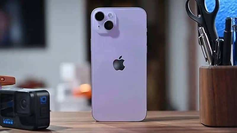 هاتف iPhone 14 Plus يضع أبل في أزمة