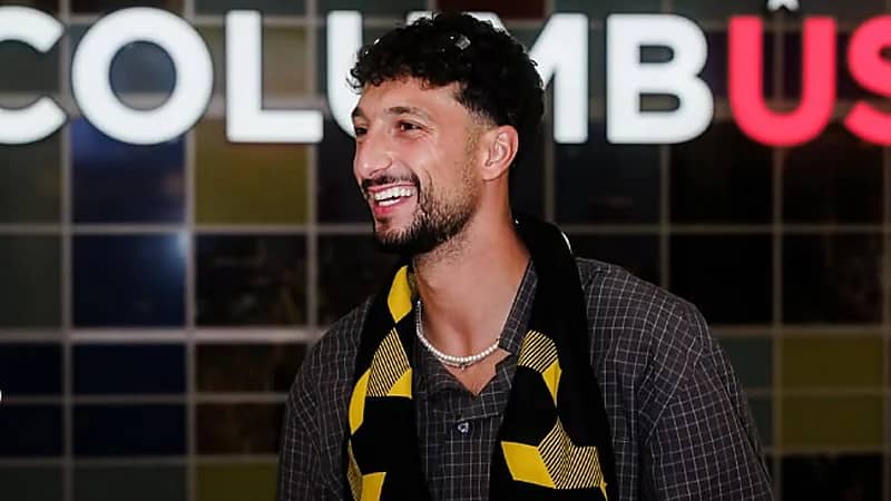 وسام أبو علي يصل أمريكا للانضمام إلى كولومبوس .. صور