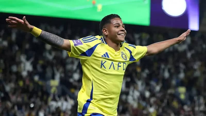 نادي تركي يفاوض محترف النصر