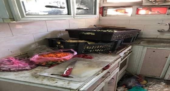 ضبط مخالفات صحية بعدد من مطاعم وبوفيهات نجران