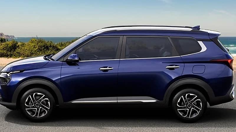 بالصور.. مواصفات وأسعار كيا كارينز 2023