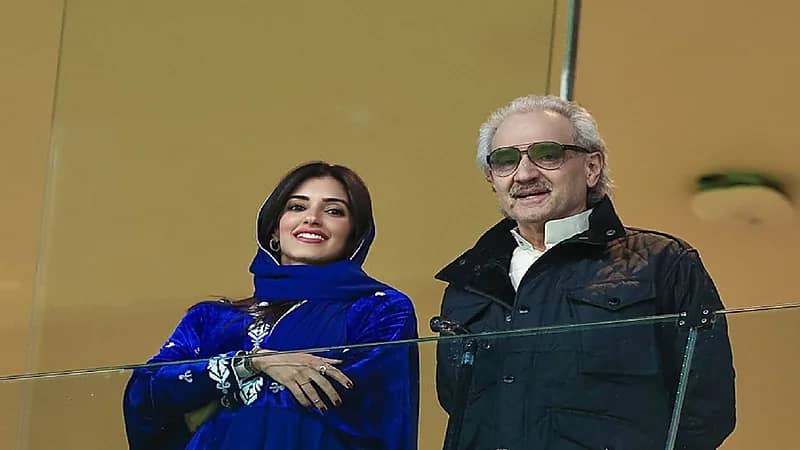 الأمير الوليد بن طلال يزور مكتب ابنته الأميرة ريم .. صور