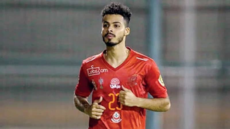 "الوحدة" يسعى لتجديد عقد الرشيدي