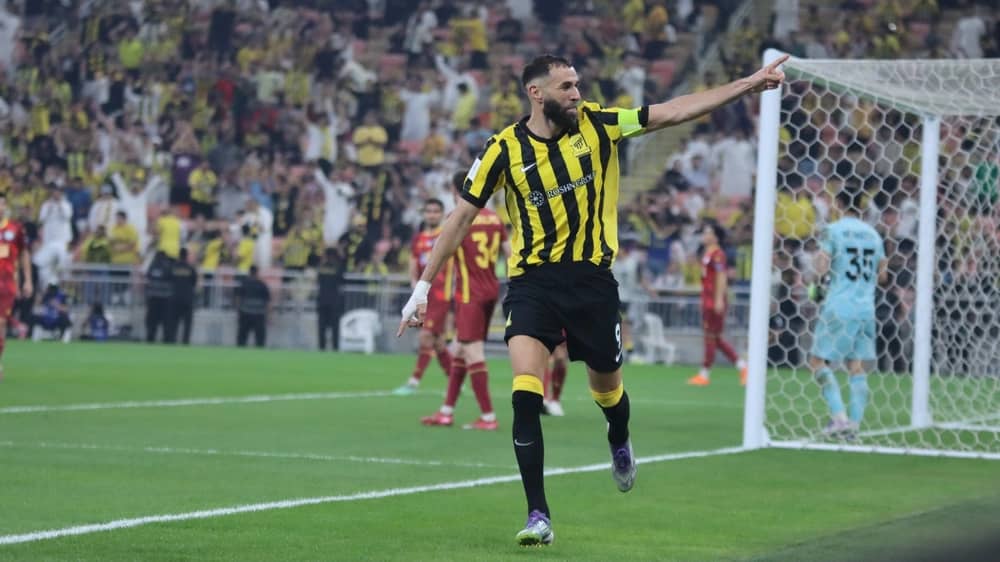 الاتحاد يتفوق على ناساف الأوزبكي بهدف بنزيما..صور